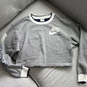 Nike sportswear reversible cropped sweatshirt in size XS